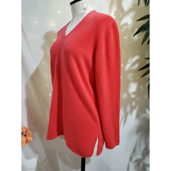 Vtg Precious Fibers Womens V-Neck Cashmere Sweater Size M Pink Relaxed Classic - Picture 2 of 9